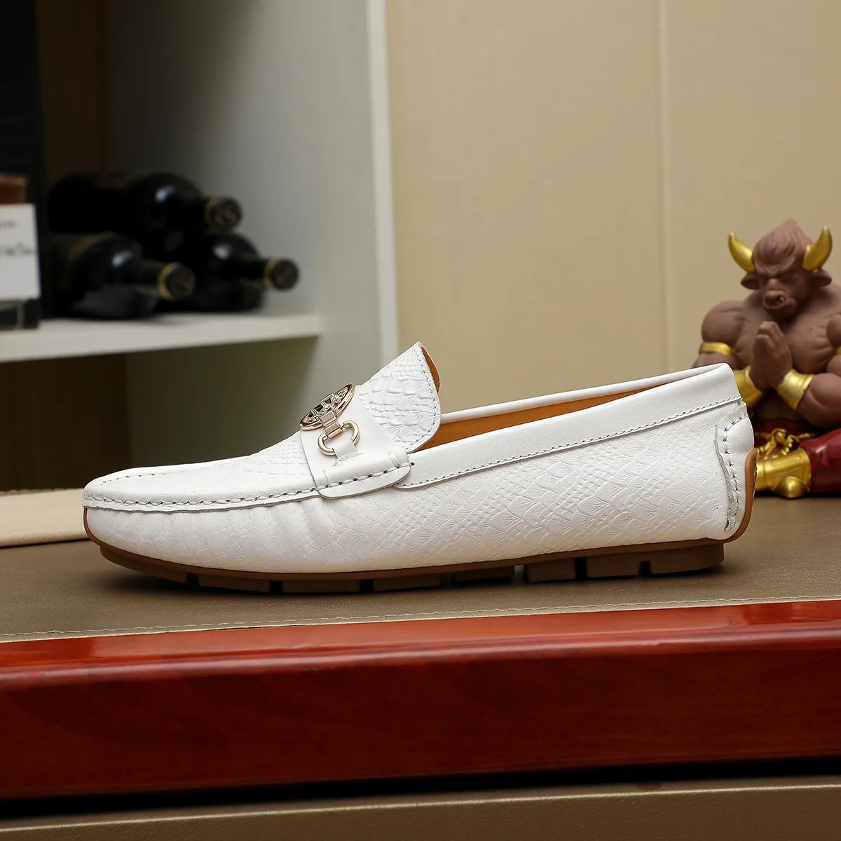 Men's shoes 💰360💰💰GUCCI Gucci official website synchronizes the latest model 🛃The upper is made of imported cowhide, 🐷leather lining, rubber outsole, 🎩🎩top-notch handcrafted workmanship with fine stitches and threads🔍definitely satisfy those perfectionist men who pursue high luxury quality 👏 Colors available! Code number 38-45 Large quantity in stock